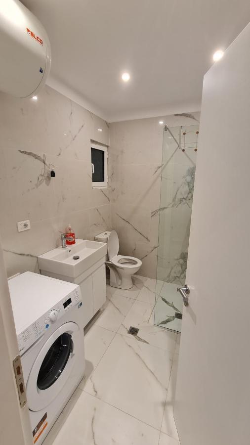Sea And City View Apartment Sarandë Eksteriør billede
