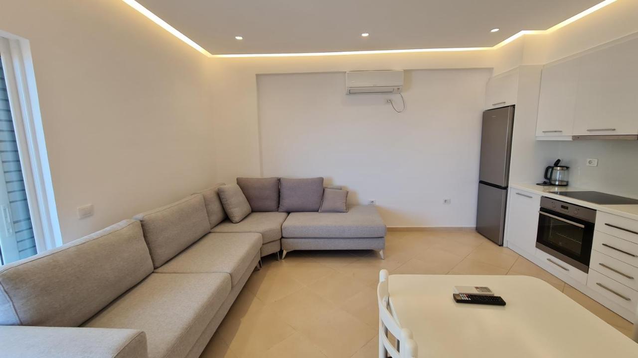 Sea And City View Apartment Sarandë Eksteriør billede