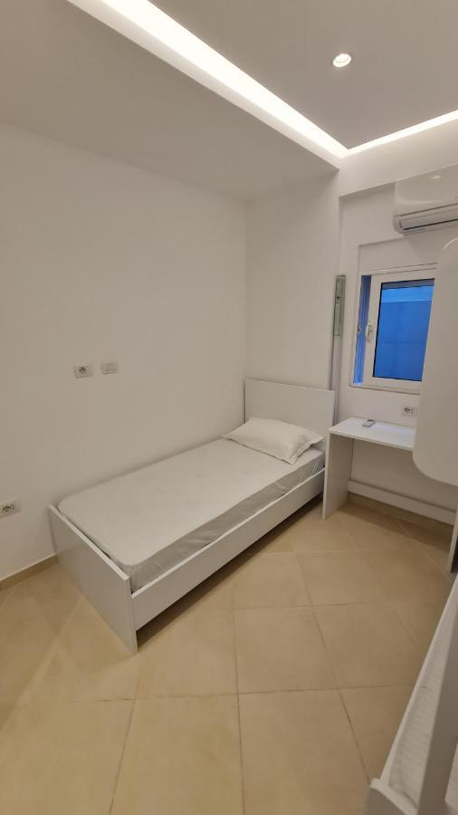Sea And City View Apartment Sarandë Eksteriør billede