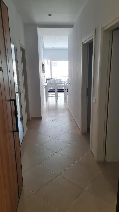 Sea And City View Apartment Sarandë Eksteriør billede