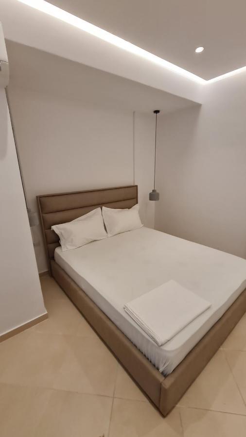 Sea And City View Apartment Sarandë Eksteriør billede