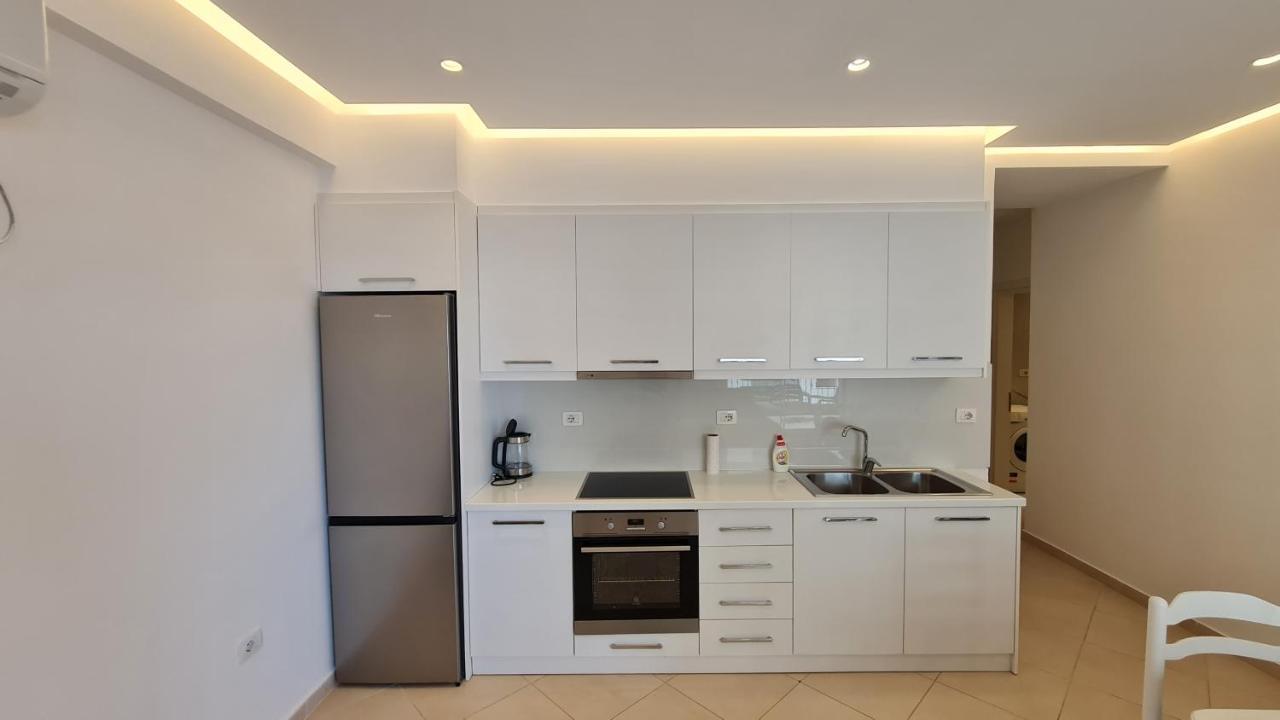 Sea And City View Apartment Sarandë Eksteriør billede